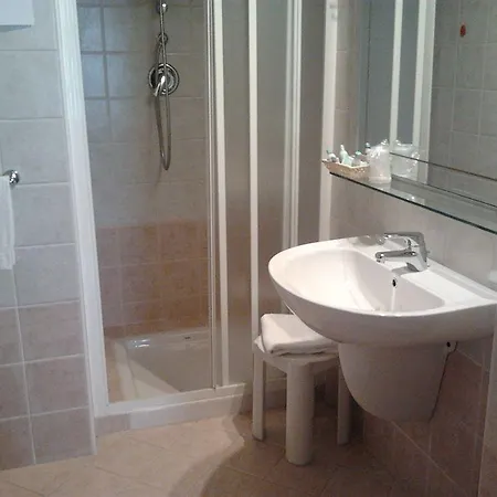 Athena Palace Отель