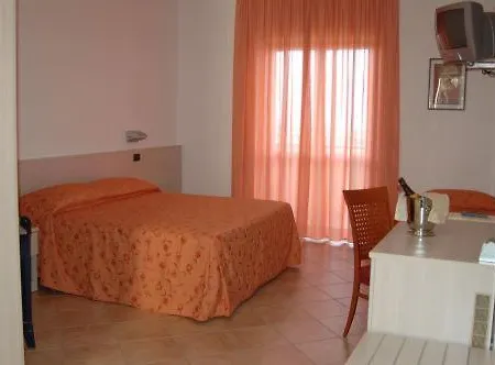 Athena Palace Отель Терме Луиджане