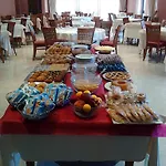 Отель Athena Palace 4*