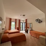 Athena Palace Отель Терме Луиджане