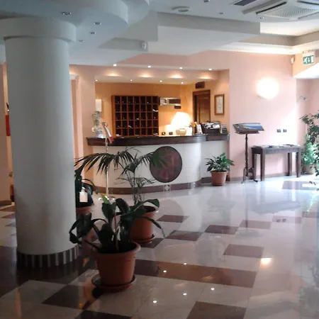 Athena Palace ホテル 4*