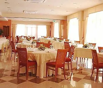 Athena Palace ホテル 4*